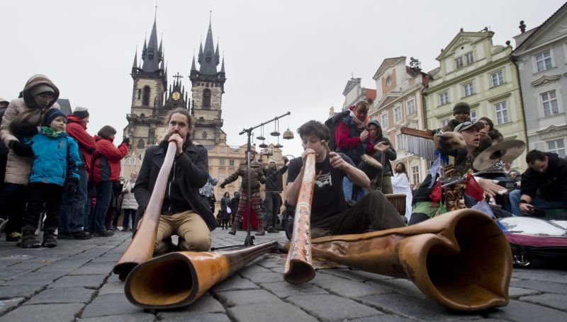 Busking je na mnohých místech v Praze zakázaný (ilustrační foto).