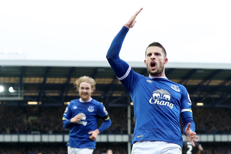 Belgický fotbalista ve služnách Evertonu Kevin Mirallas. Belgický fotbalista ve služnách Evertonu Kevin Mirallas.