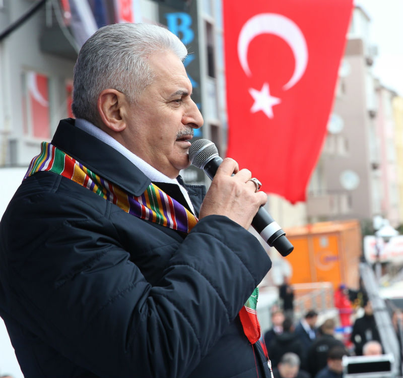 Turecký premiér Binali Yildirim. 