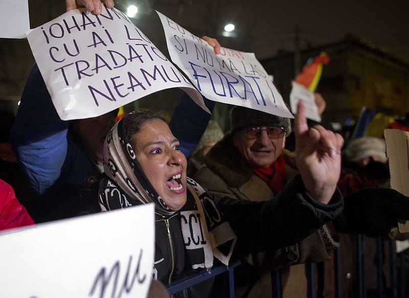 Protivládní protesty v rumunském hlavním městě Bukurešti.