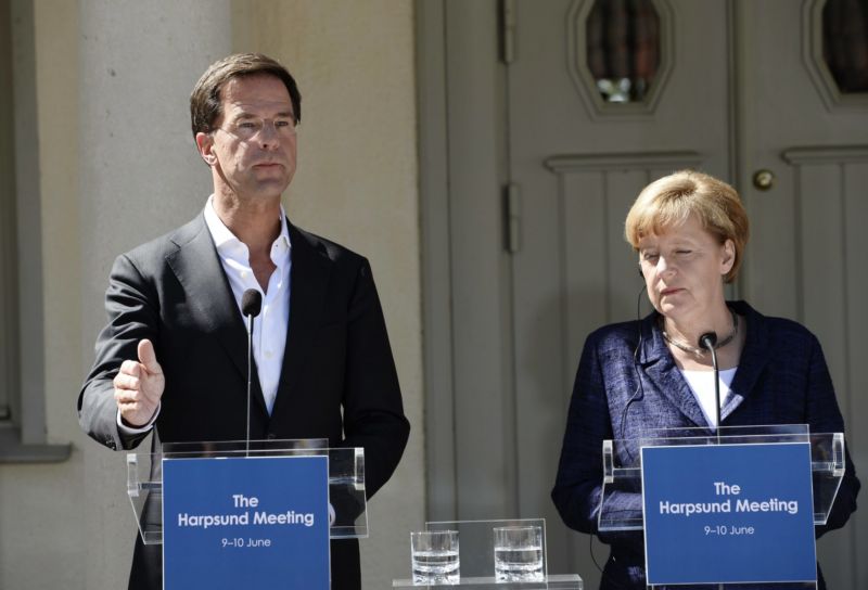 Šéfové vlád Německa a Nizozemska, Angela Merkelová a Mark Rutte. Šéfové vlád Německa a Nizozemska, Angela Merkelová a Mark Rutte.