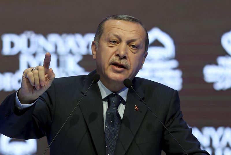 Turecký prezident Recep Tayyip Erdoğan. Turecký prezident Recep Tayyip Erdoğan.
