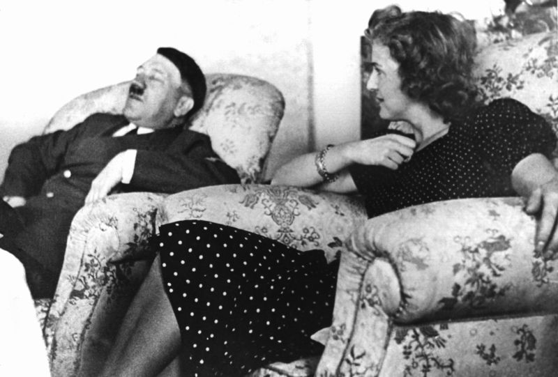 Adolf Hitler s Evou Braunovou.
