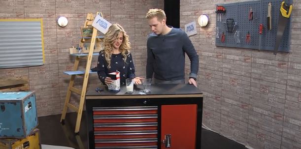 Kutilové Adam a Lucie poradí, jak nerozlít mléko. Kutilové Adam a Lucie poradí, jak nerozlít mléko.