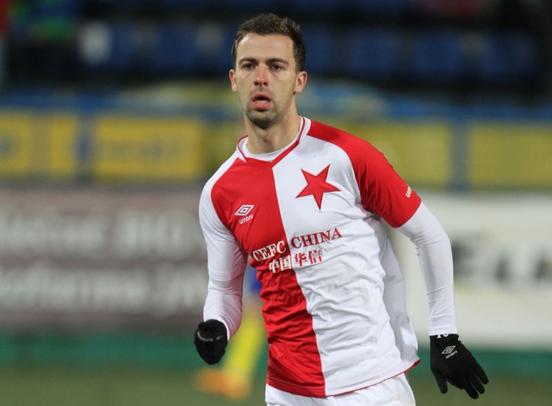 Fotbalista Josef Hušbauer v dresu Slavie. 