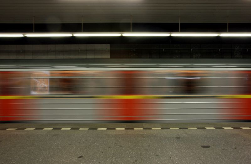 Metro. Metro.