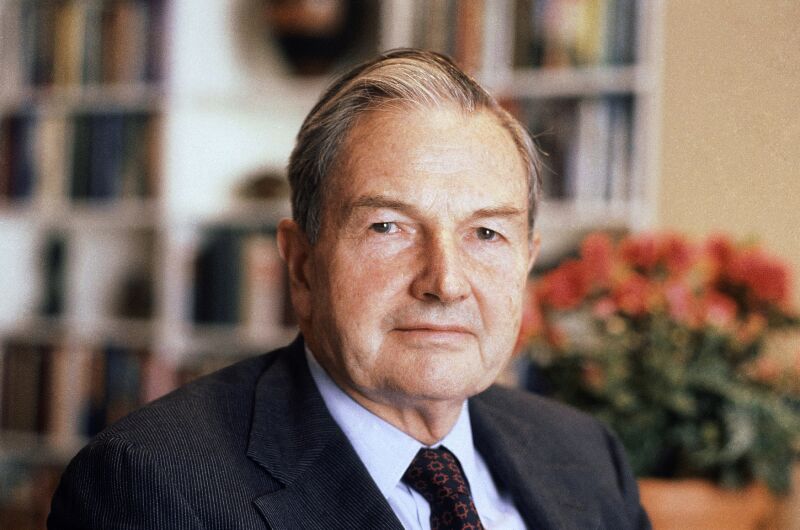Zemřel David Rockefeller. 