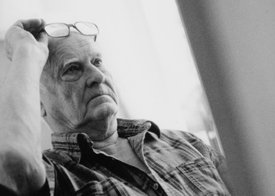 Malíř, kostýmní výtvarník, držitel Oscara, Césara a Českého lva, pan Theodor Pištěk obdrží na závěrečném ceremoniálu 57. Zlín Film Festivalu Zlatý střevíček za mimořádný přínos kinematografii pro děti.