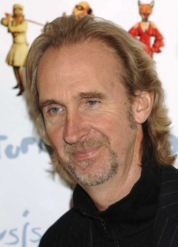 Baskytarista skupiny Genesis Mike Rutherford.