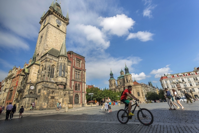 Věž Staroměstské radnice čeká rekonstrukce. Věž Staroměstské radnice čeká rekonstrukce.