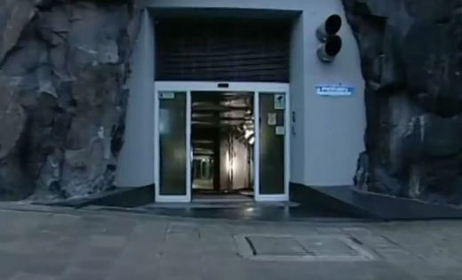 Vchod do jednoho z bunkrů.