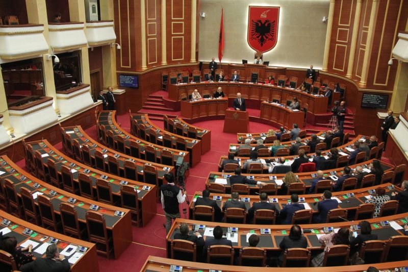 Albánský parlament v Tiraně (ilustrační foto).