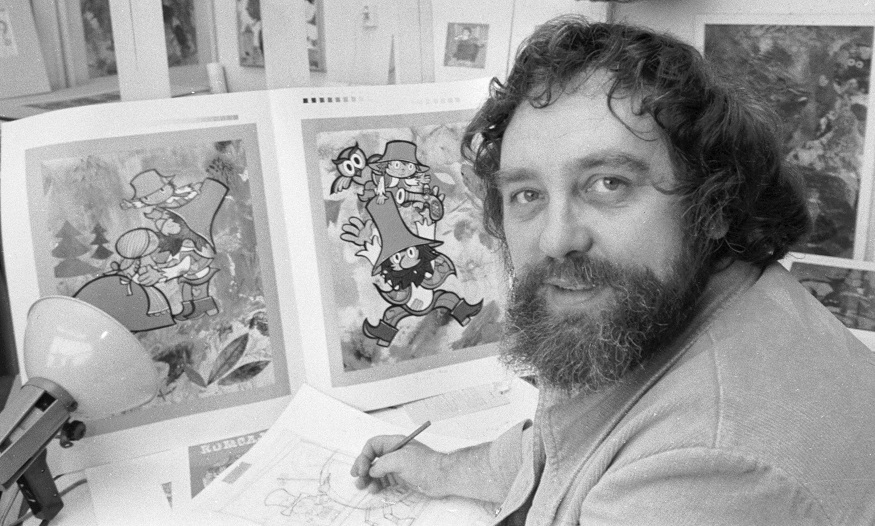 Malíř Radek Pilař kreslí pohádkové postavičky Rumcajse, Manky a Cipíska (archivní snímek z roku 1979). Malíř Radek Pilař kreslí pohádkové postavičky Rumcajse, Manky a Cipíska (archivní snímek z roku 1979).