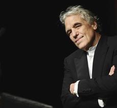 Filmový režisér Abel Ferrara se narodil 19. července 1951 v New York City.