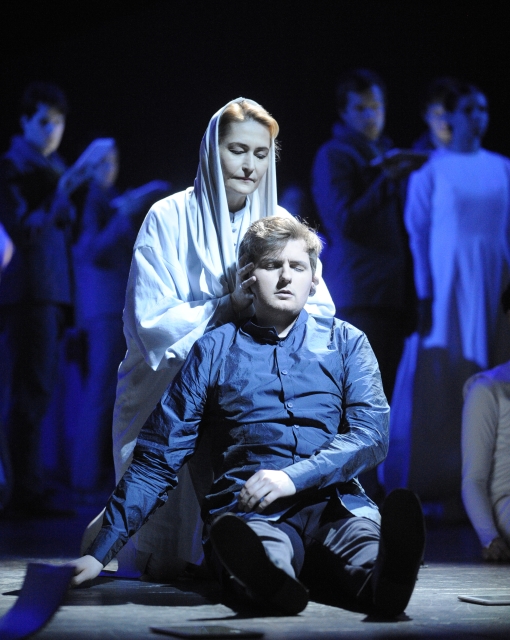 Opera skladatelky Kaiji Saariahové Láska na dálku se v Národním divadle v Brně dočkala české premiéry.