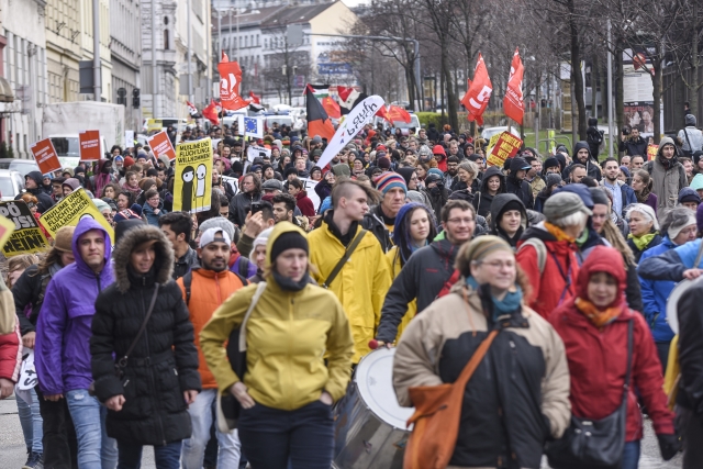 Protest proti evropské migrační politice ve Vídni.
