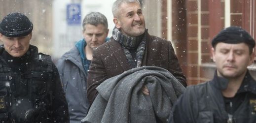 Podnikatel Petr Sisák (druhý zprava).