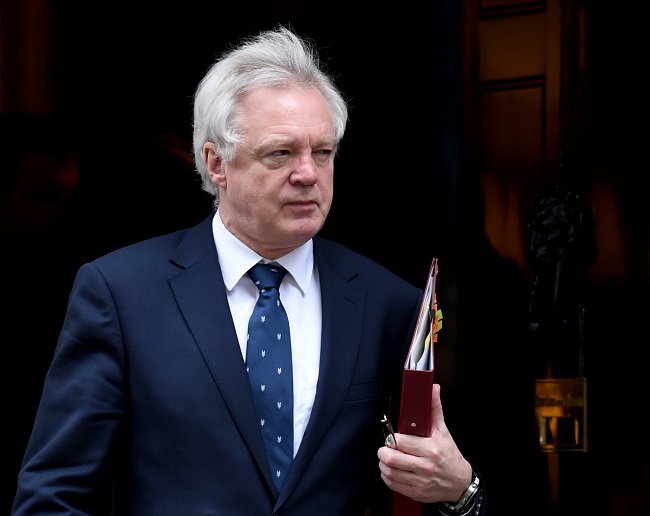 Britský ministr pro brexit David Davis.