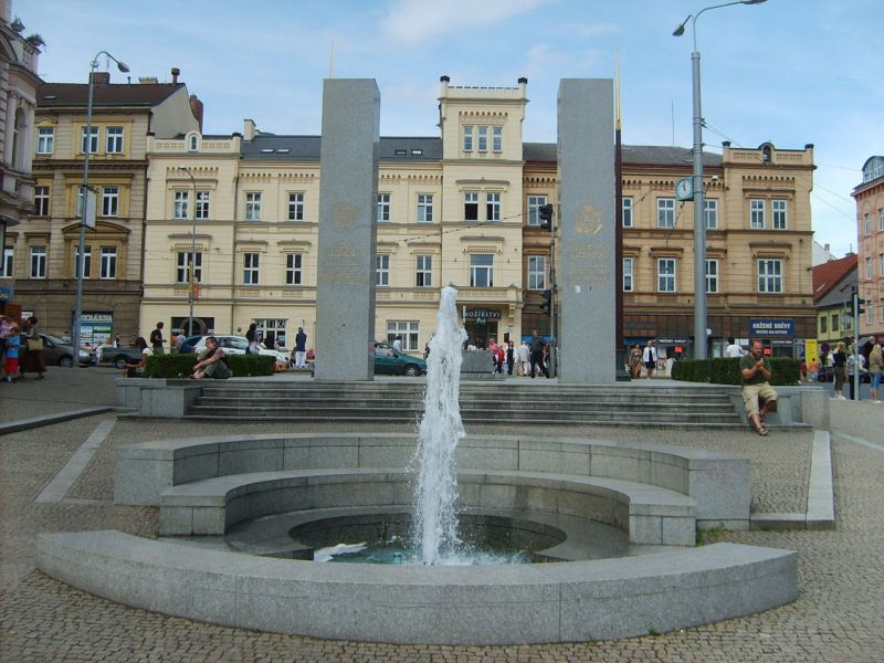 Monument připomínající osvobození Plzně americkou armádou v květnu 1945.