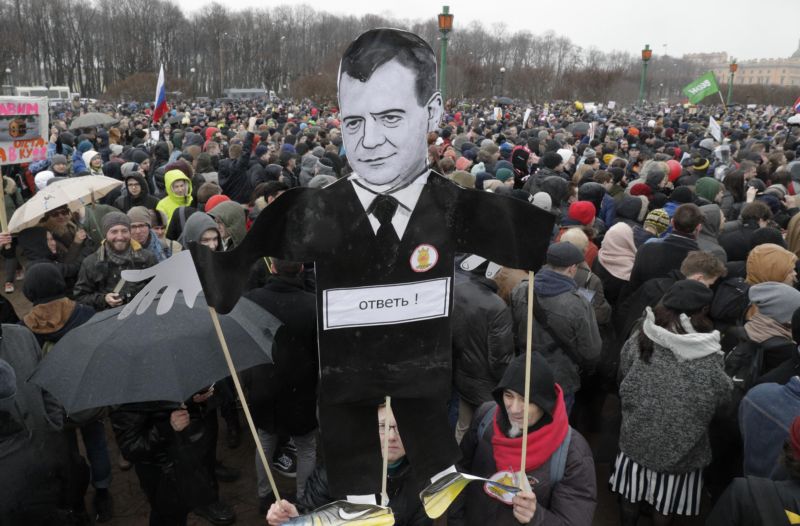 Demonstrace v Petrohradě.
