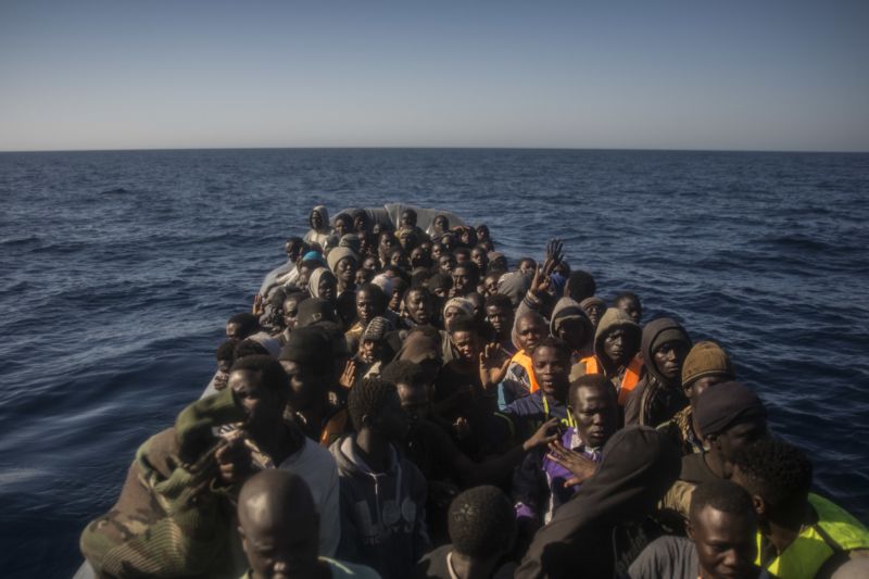 Itálie si od dohody s Libyí slibuje zastavení proudu afrických uprchlíků mířících do Evropy.