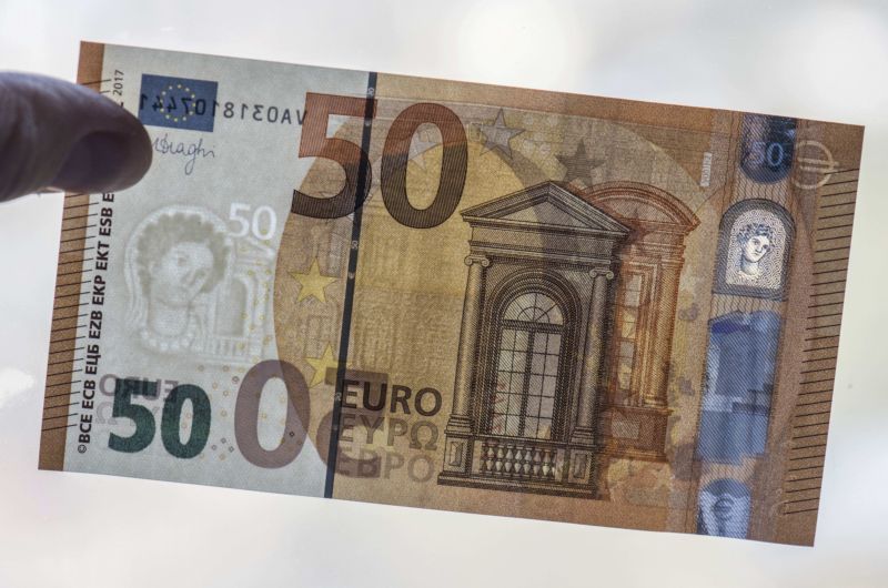 Nová padesátieurovka.