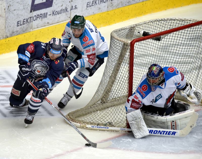 Hokejisté Liberce a Chomutova v semifinále extraligy