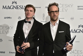 Scenáristé filmu Masaryk Petr Kolečko a Julius Ševčík s cenou Český lev za nejlepší scénář.