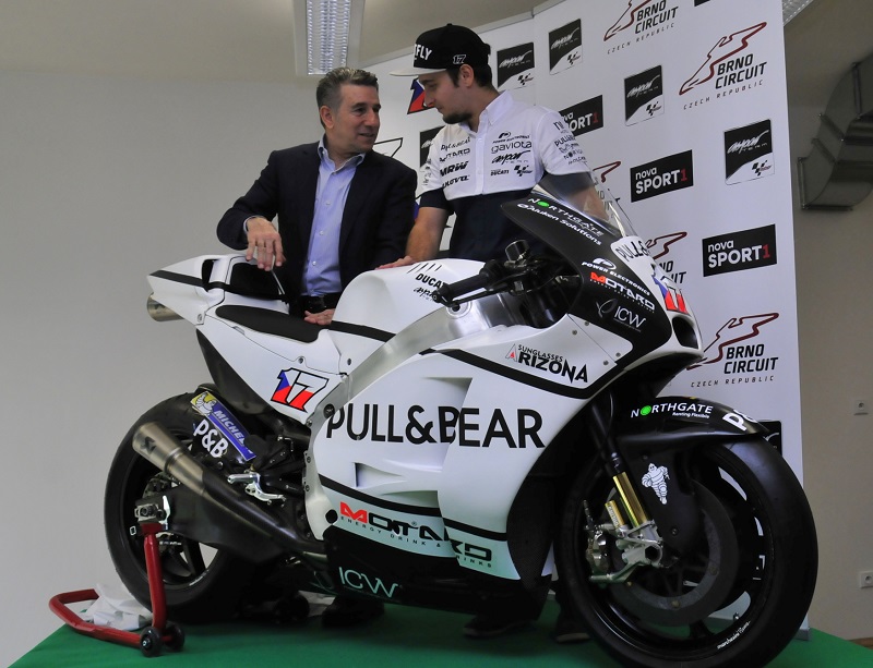 Český motocyklový závodník Karel Abraham 