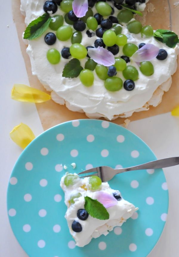 Oblíbený dort Pavlova.