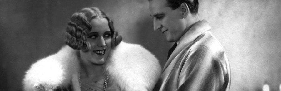 Film Erotikon (1929), s mistrovskou kamerou a v mezinárodní produkci z éry němého filmu, byl ve své době odvážným a skandálním vyobrazením následků nemanželského sexu a tragédie mladičké svobodné matky i jejího otce.