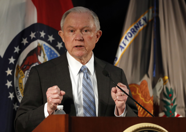 Americký senátor Jeff Sessions.