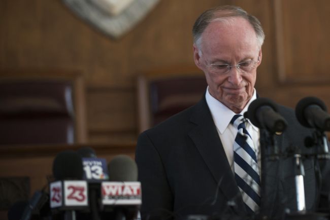 Guvernér amerického státu Alabama Robert Bentley.