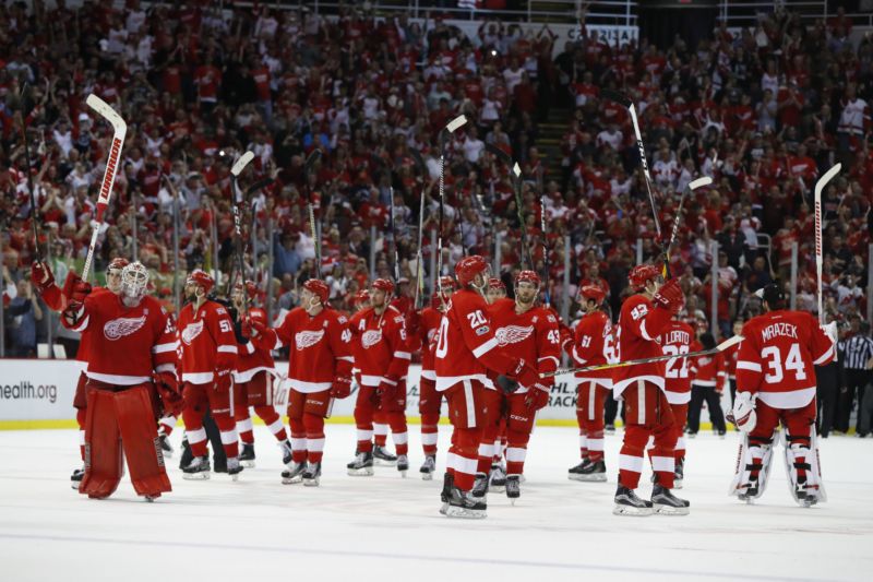 Hokejisté Red Wings se loučí se svou halou. Hokejisté Red Wings se loučí se svou halou.
