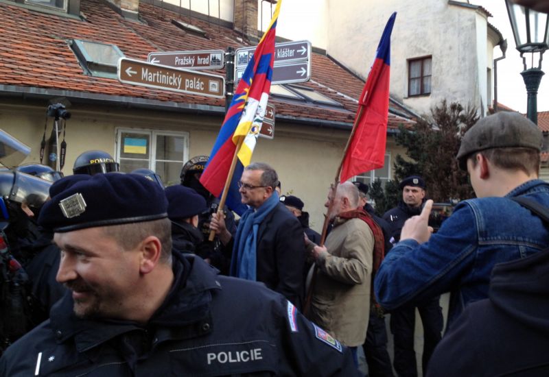 Demonstrace se zúčastnil i Miroslav Kalousek.