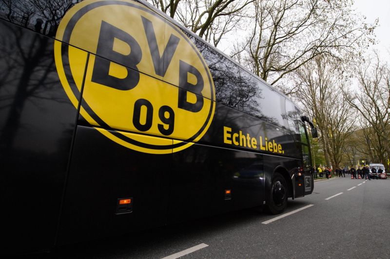 Autobus fotbalistů Borussie Dortmund.