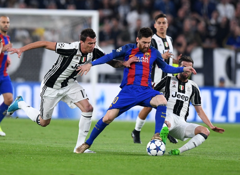 Barcelona v zápase proti Juventusu.
