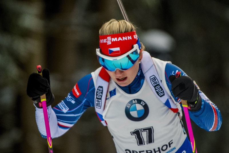 Česká biatlonistka Lucie Charvátová. 