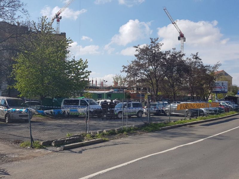 V pražských Holešovicích nalezli mrtvého strážníka.