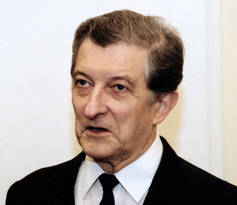 Michael Heyrovský na archivním snímku z roku 1999. Michael Heyrovský na archivním snímku z roku 1999.