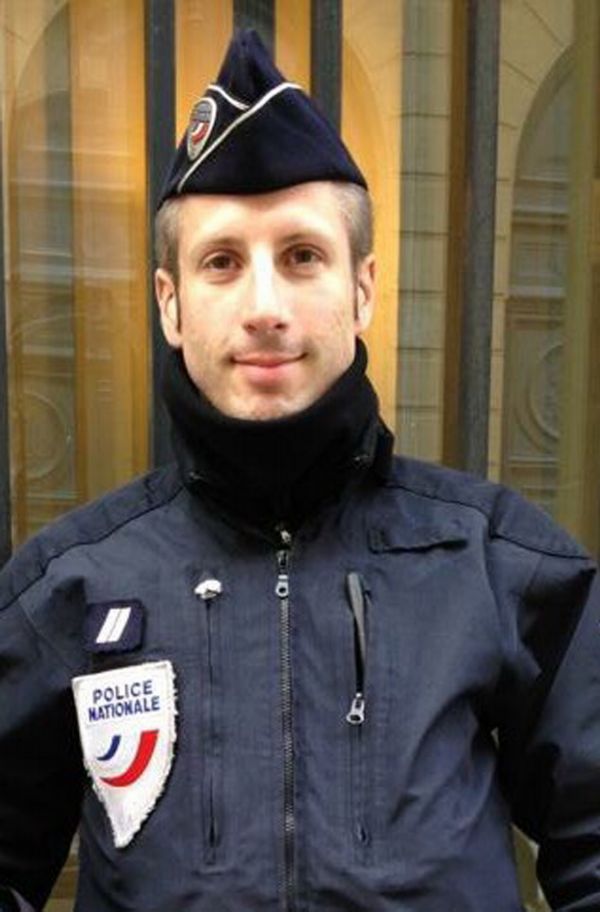 Policista Xavier Jugelé.