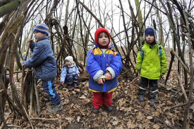 Lesní mateřská školka Bažinka v Horce nad Moravou na Olomoucku. Školka začala fungovat z iniciativy rodičů a pedagogů.