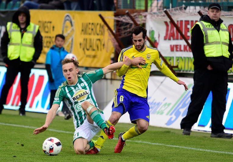 Hráči Bohemians nebyli v utkání proti Zlínu spokojení s některými výroky rozhodčího.