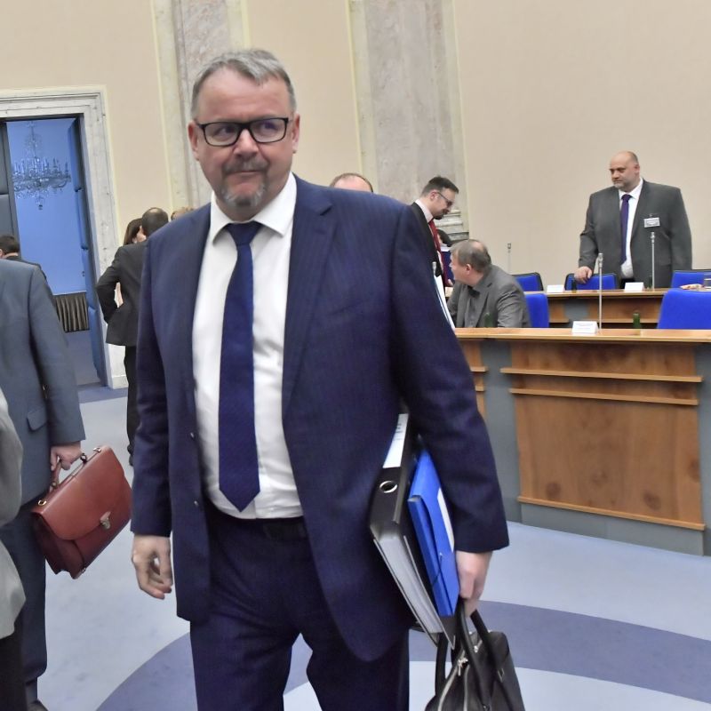 Ministr dopravy Dan Ťok.