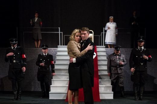 Hra převypráví příběh malého pikolíka, který jde za svým velkým snem.