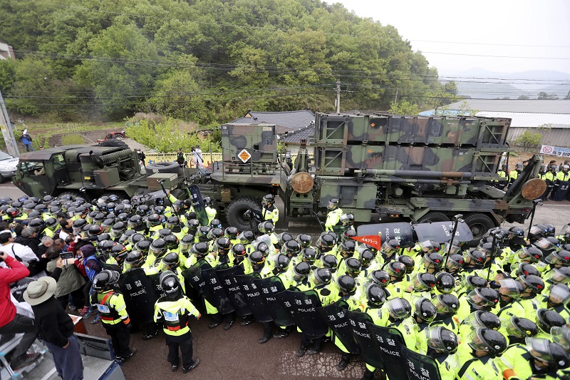Američané přivážejí THAAD do Jižní Koreje.