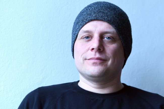 Zpěvák a skladatel Honza Křížek.