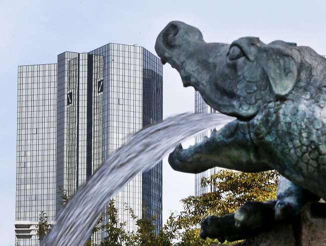 Deutsche Bank ve Frankfurtu.