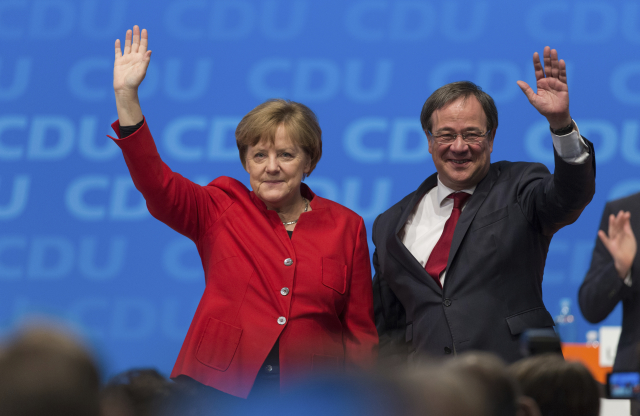 Německá kancléřka a předsedkyně německých křesťanských demokratů Angela Merkelová a místopředseda vládní CDU Armin Laschet. Německá kancléřka a předsedkyně německých křesťanských demokratů Angela Merkelová a místopředseda vládní CDU Armin Laschet.