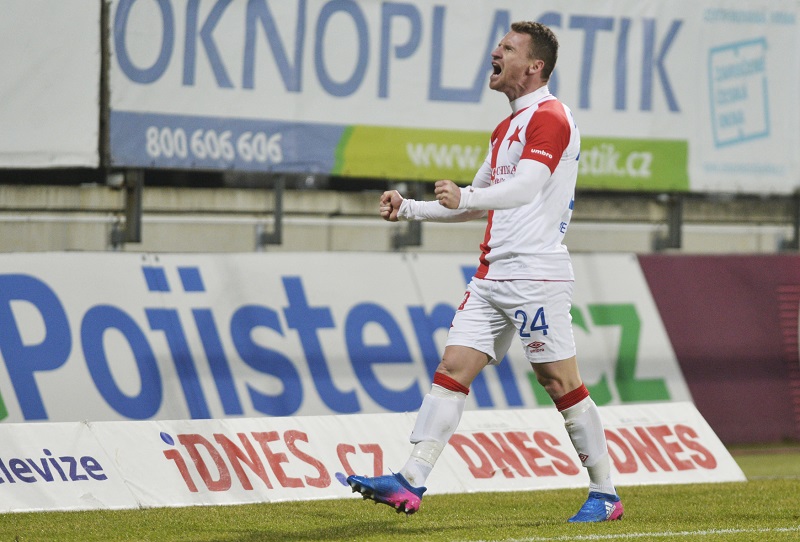 Bosenský útočník Slavie Praha Muris Mešanovič.